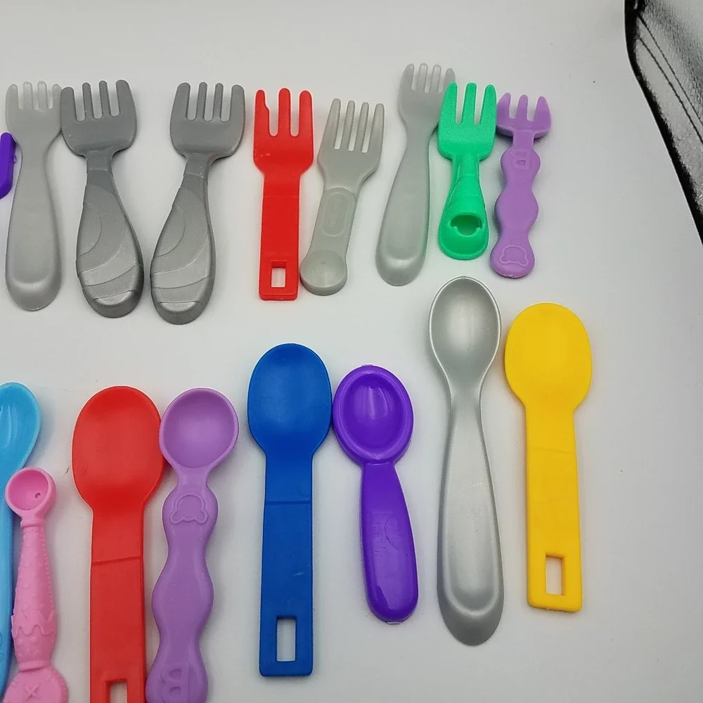 Childrens mixed lot play utensils Foks Spoons Knives Spatulas Ladels Turners Mis